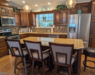32 Greenwood Drive - Photo Thumbnail 3