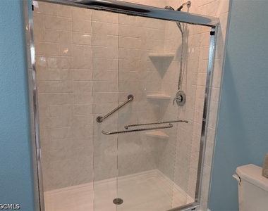 32 Greenwood Drive - Photo Thumbnail 8