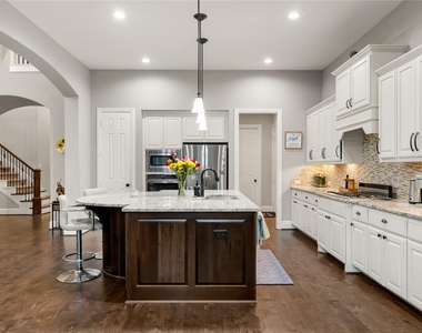 20606 Newstone Drive - Photo Thumbnail 8