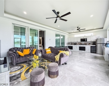 4704 Karen Avenue S - Photo Thumbnail 28