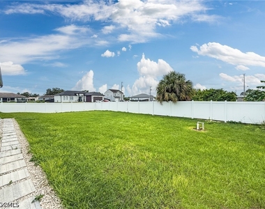 4704 Karen Avenue S - Photo Thumbnail 29