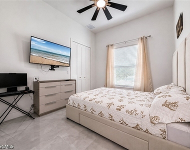 4704 Karen Avenue S - Photo Thumbnail 16