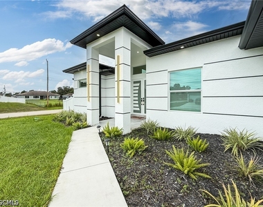 4704 Karen Avenue S - Photo Thumbnail 1