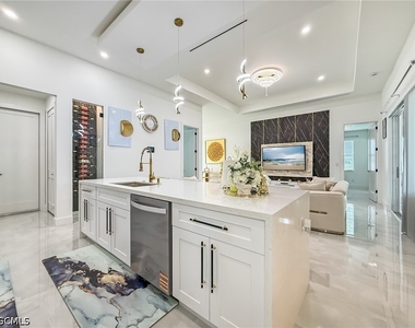 4704 Karen Avenue S - Photo Thumbnail 12