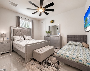 4704 Karen Avenue S - Photo Thumbnail 17