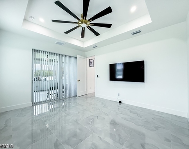 4704 Karen Avenue S - Photo Thumbnail 20