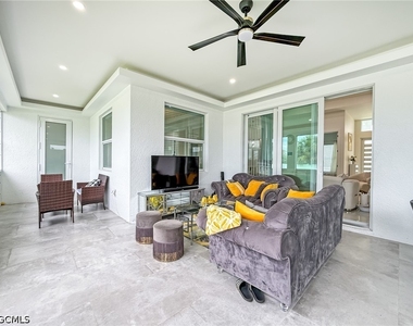 4704 Karen Avenue S - Photo Thumbnail 27