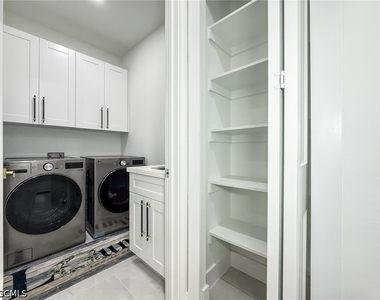 4704 Karen Avenue S - Photo Thumbnail 25