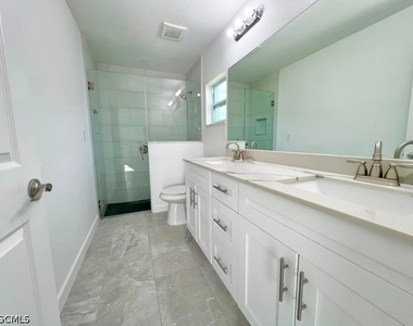 4622 Sw 7th Place - Photo Thumbnail 16