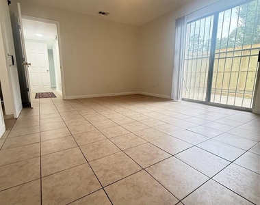 12335 W Village Drive - Photo Thumbnail 18