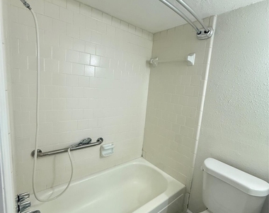 12335 W Village Drive - Photo Thumbnail 33