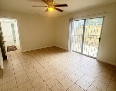 12335 W Village Drive - Photo Thumbnail 24