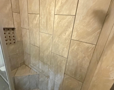 12335 W Village Drive - Photo Thumbnail 23
