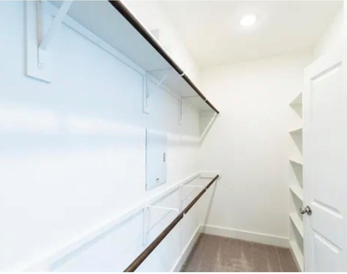 2208 Mcgowen Street - Photo Thumbnail 16