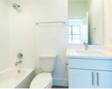 2208 Mcgowen Street - Photo Thumbnail 4