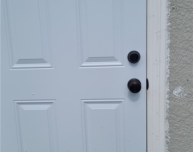 750 Cane Street E - Photo Thumbnail 12