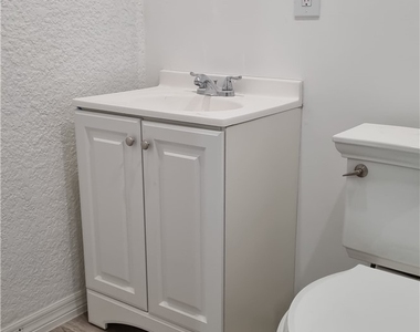 750 Cane Street E - Photo Thumbnail 11