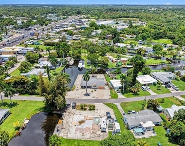 20 Estate Drive - Photo Thumbnail 17