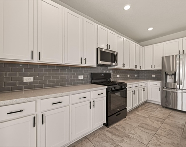 25526 Reign Wayman Court - Photo Thumbnail 11