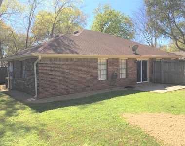 12944 Orion Court E - Photo Thumbnail 4