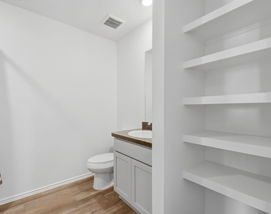 23818 Desert Brush Court - Photo Thumbnail 12