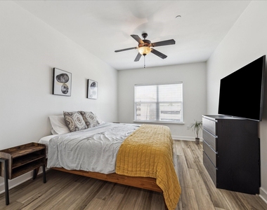 2203 Dorrington Street - Photo Thumbnail 7