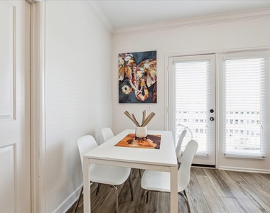 2203 Dorrington Street - Photo Thumbnail 2