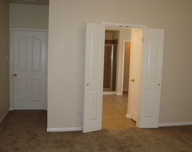 4714 Autumn Orchard Lane - Photo Thumbnail 13