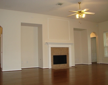4714 Autumn Orchard Lane - Photo Thumbnail 7