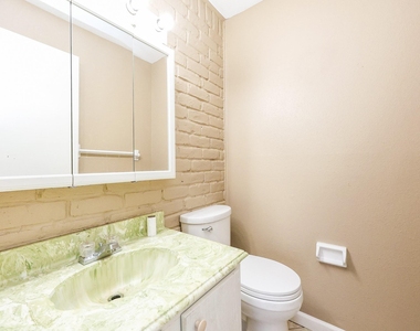 8941 Gaylord Street - Photo Thumbnail 14