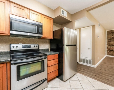 8941 Gaylord Street - Photo Thumbnail 7