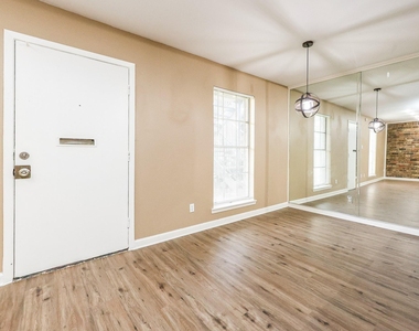 8941 Gaylord Street - Photo Thumbnail 4