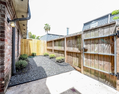 8941 Gaylord Street - Photo Thumbnail 18