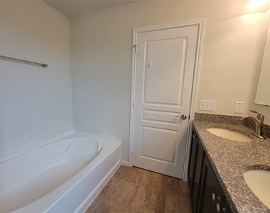 20135 Linden Spruce Lane - Photo Thumbnail 19