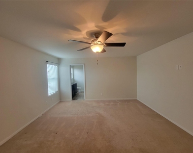 20135 Linden Spruce Lane - Photo Thumbnail 15