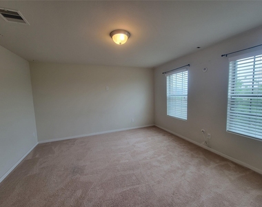 20135 Linden Spruce Lane - Photo Thumbnail 12