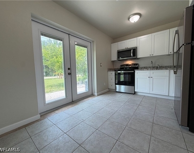 2601 47th Terrace Sw - Photo Thumbnail 1