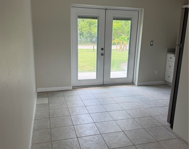 2601 47th Terrace Sw - Photo Thumbnail 2