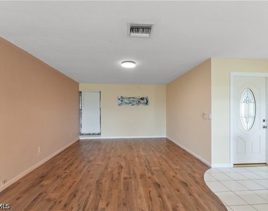 4105 Lakewood Boulevard - Photo Thumbnail 25