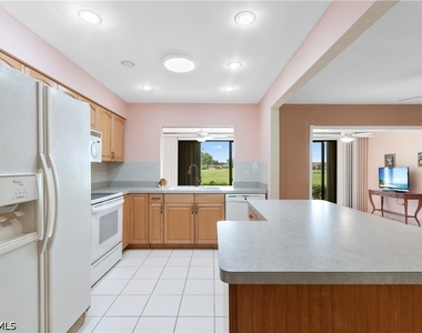 4105 Lakewood Boulevard - Photo Thumbnail 32