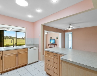 4105 Lakewood Boulevard - Photo Thumbnail 16
