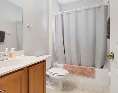 6773 Southern Oak Court - Photo Thumbnail 25