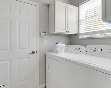 6773 Southern Oak Court - Photo Thumbnail 29