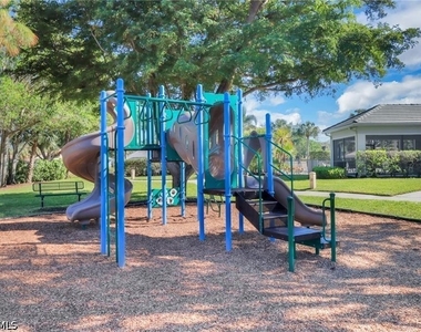 6773 Southern Oak Court - Photo Thumbnail 37