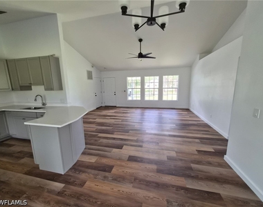 3330 12th Avenue Se - Photo Thumbnail 10