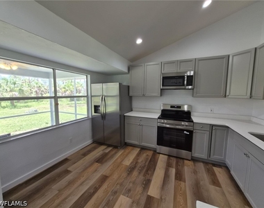 3330 12th Avenue Se - Photo Thumbnail 5