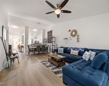 640 Luisa Lane - Photo Thumbnail 8