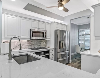 410 Bayfront Place - Photo Thumbnail 4