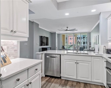 410 Bayfront Place - Photo Thumbnail 7
