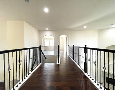 5366 Blue Mountain Lane - Photo Thumbnail 21